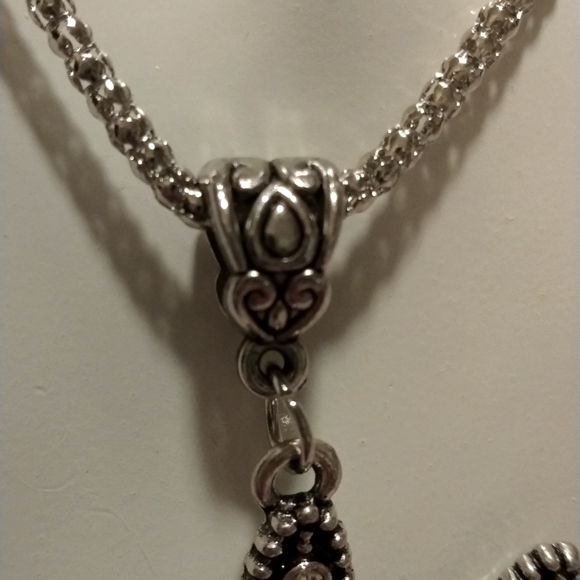 NEW By The Sea Starfish Pendant Necklace in Silvertone and Black! - Picture 3 of 5